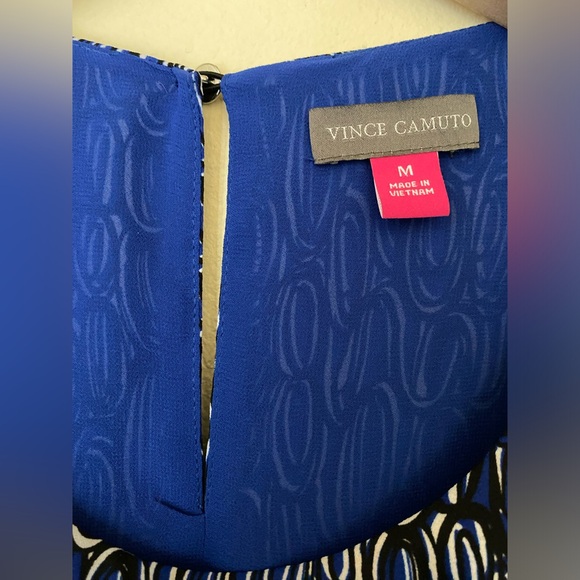 EUC Vince Camuto Tunic Blouse - Picture 3 of 11